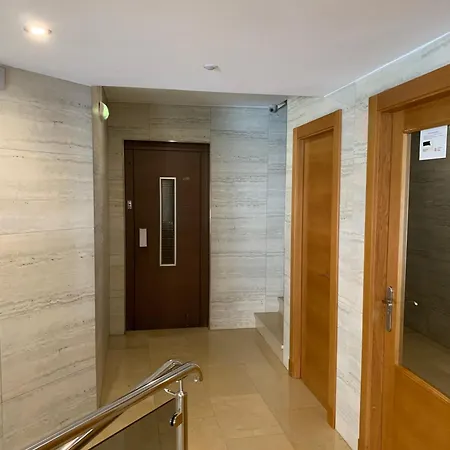 Vetusta Apartment
